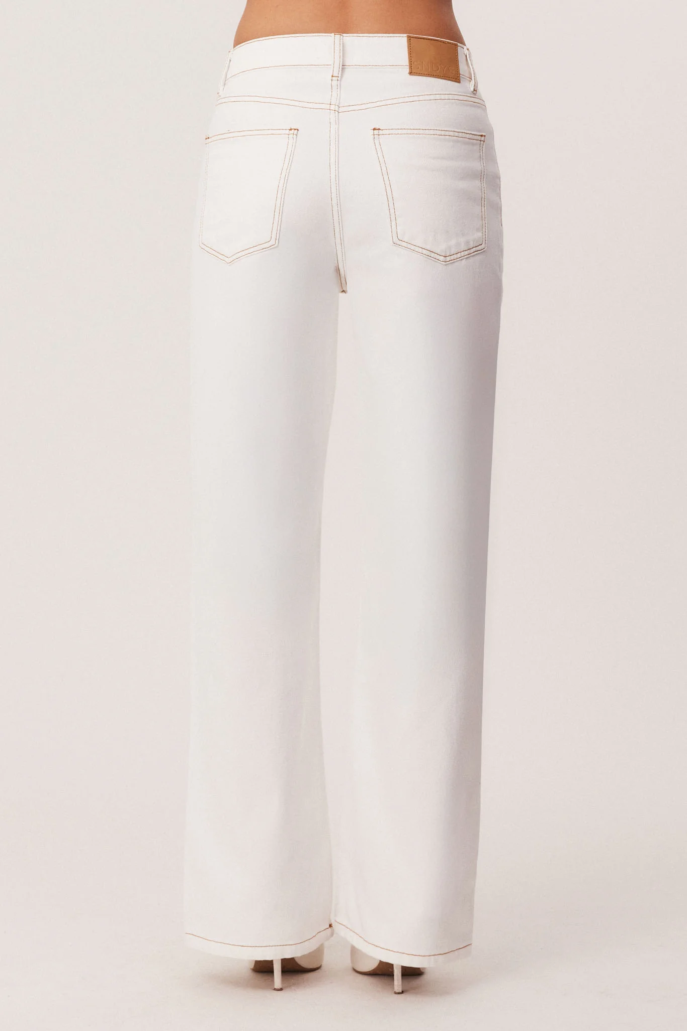 RUNE JEANS - Image 8